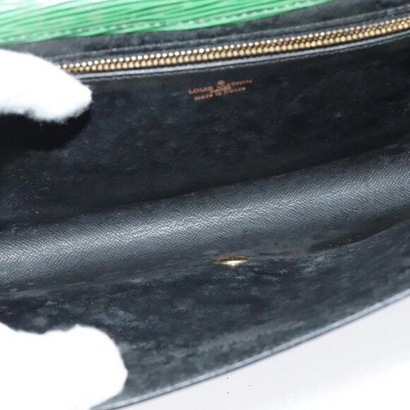 LOUIS VUITTON Epi Art Deco Clutch Bag Green M52634 LV Auth 141660 - Picture 10 of 16